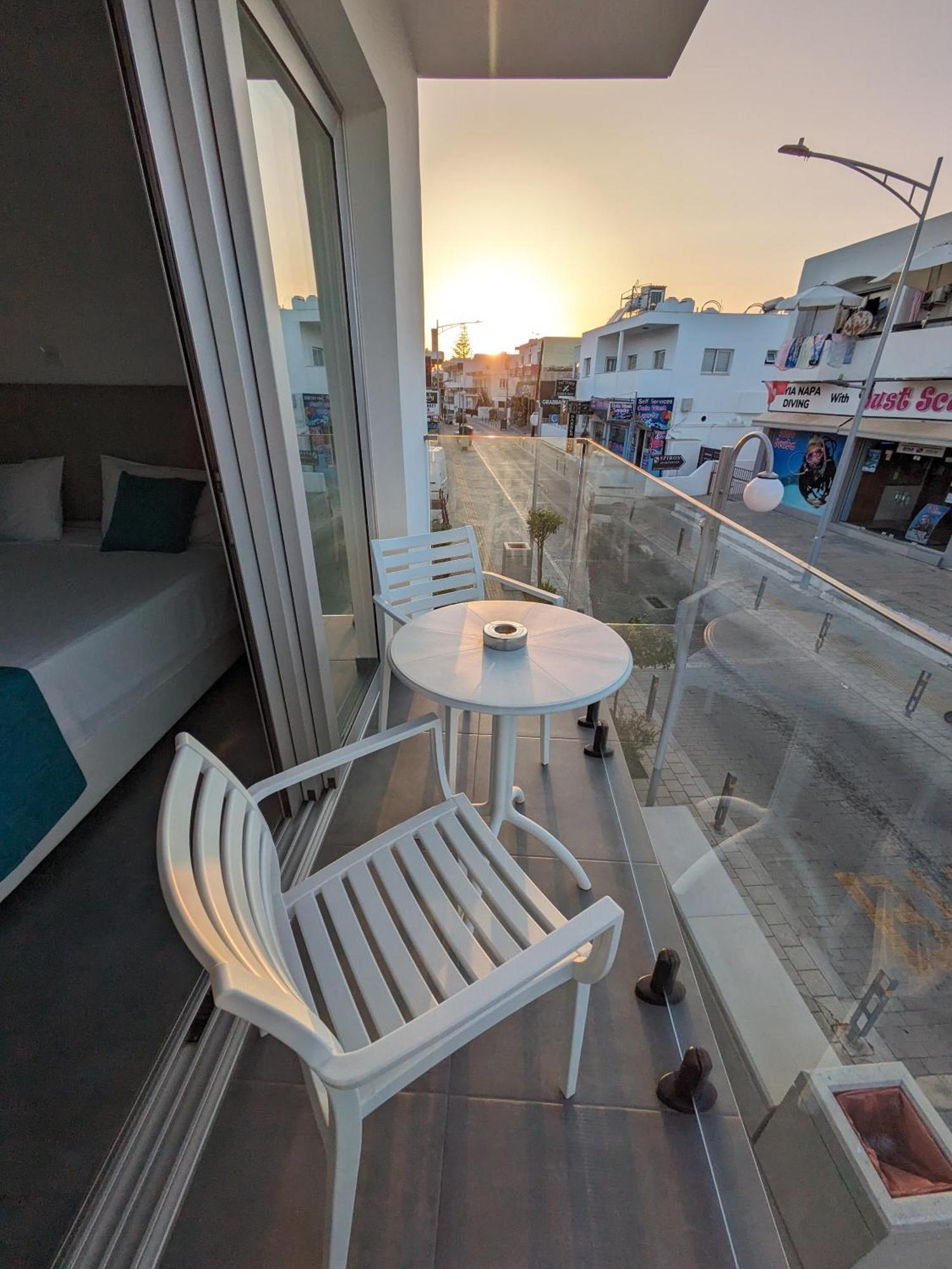 Memory Apartments Ayia Napa Bagian luar foto