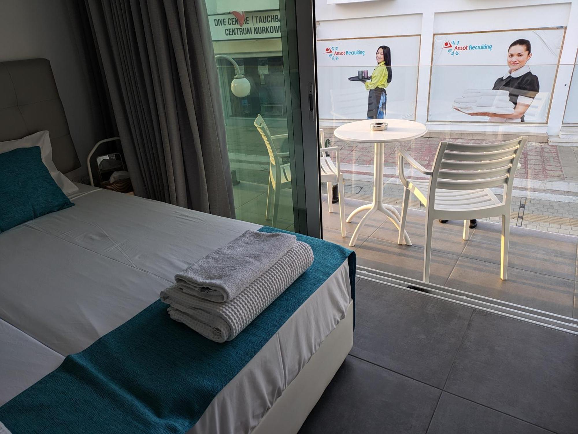 Memory Apartments Ayia Napa Bagian luar foto