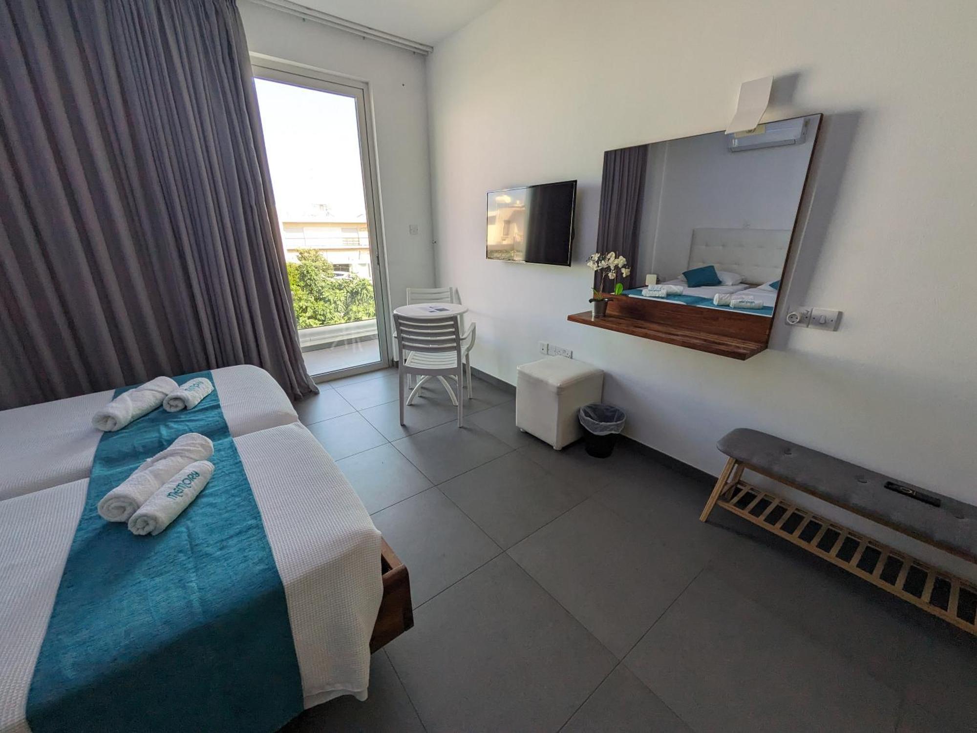 Memory Apartments Ayia Napa Bagian luar foto